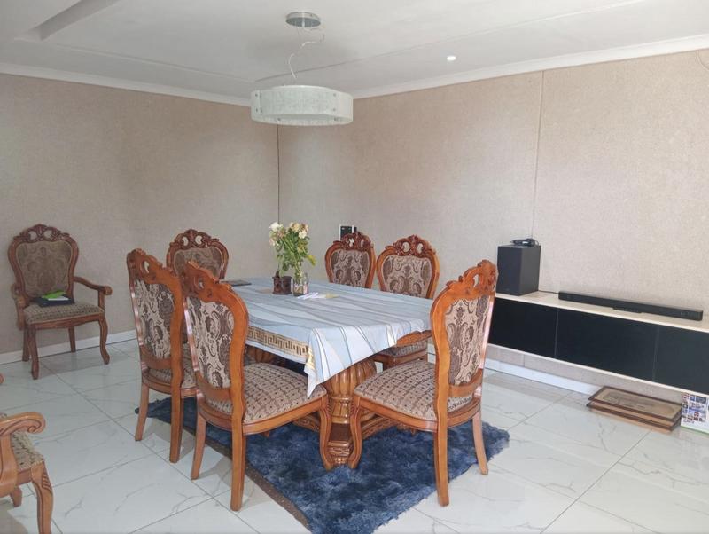 2 Bedroom Property for Sale in Kwa Nobuhle Eastern Cape